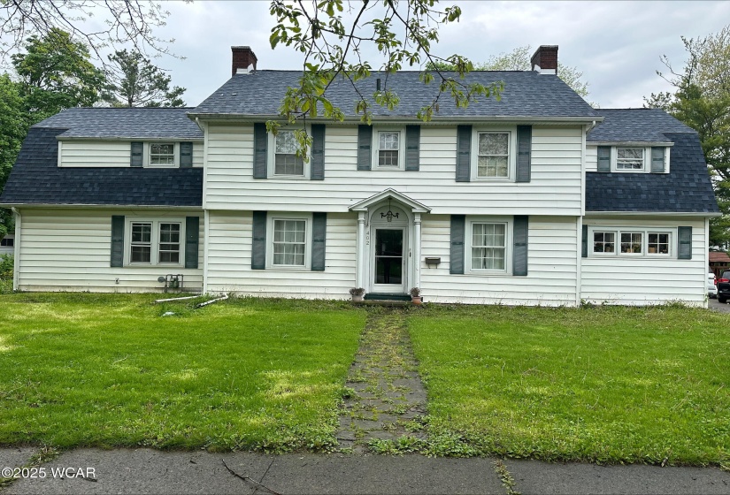 402 Woodlawn Avenue, Lima, Ohio, 5 Bedrooms Bedrooms, ,3 BathroomsBathrooms,Residential,For Sale,Woodlawn,306981