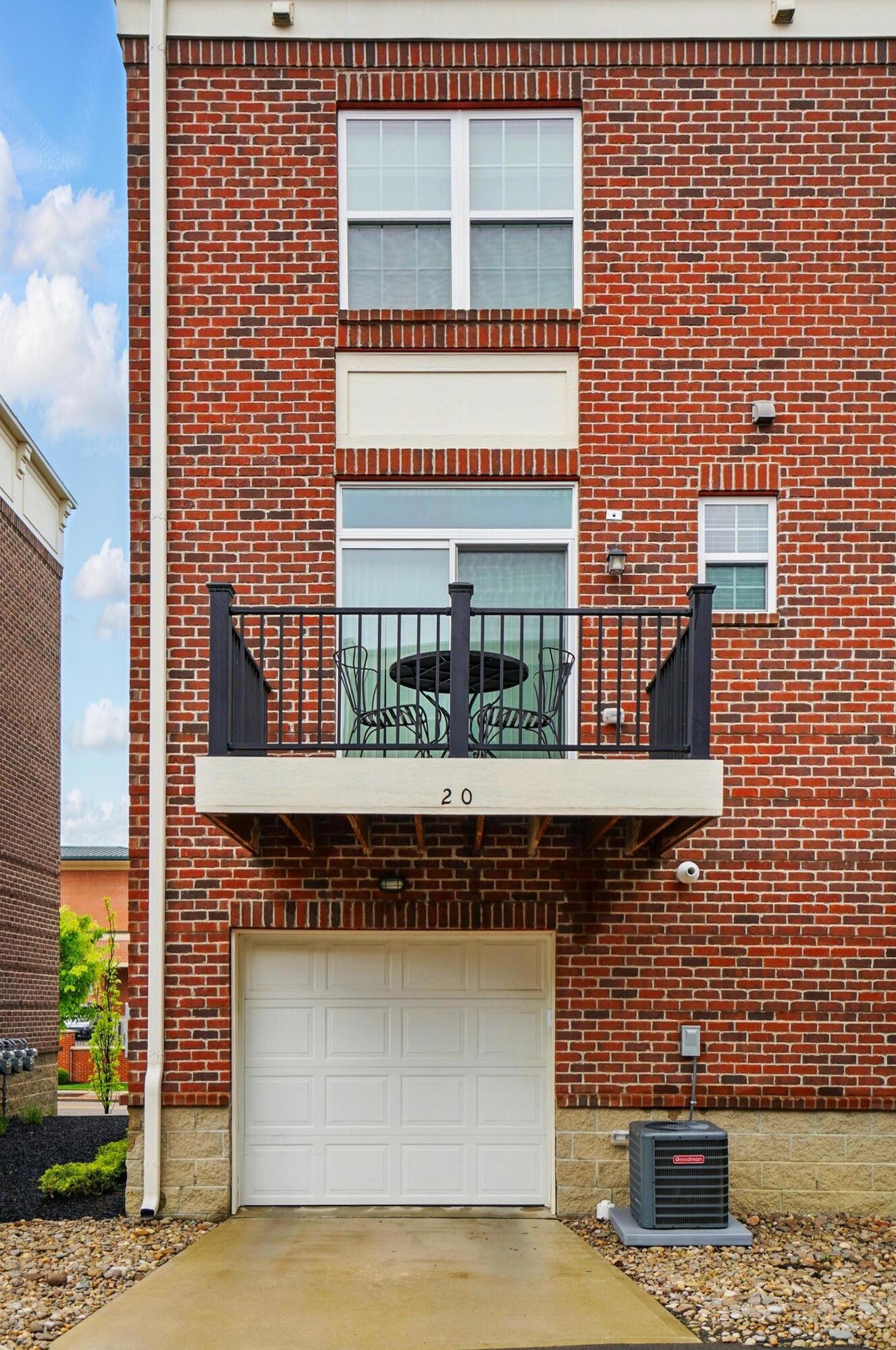 20 Center Street, Springfield, Ohio 45502