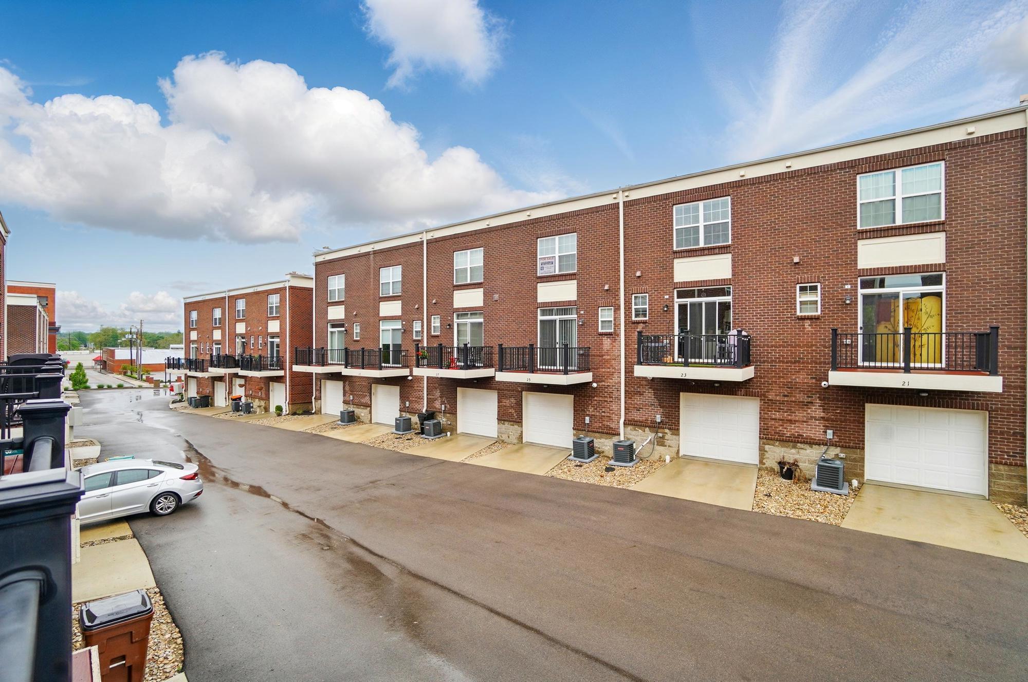 20 Center Street, Springfield, Ohio 45502
