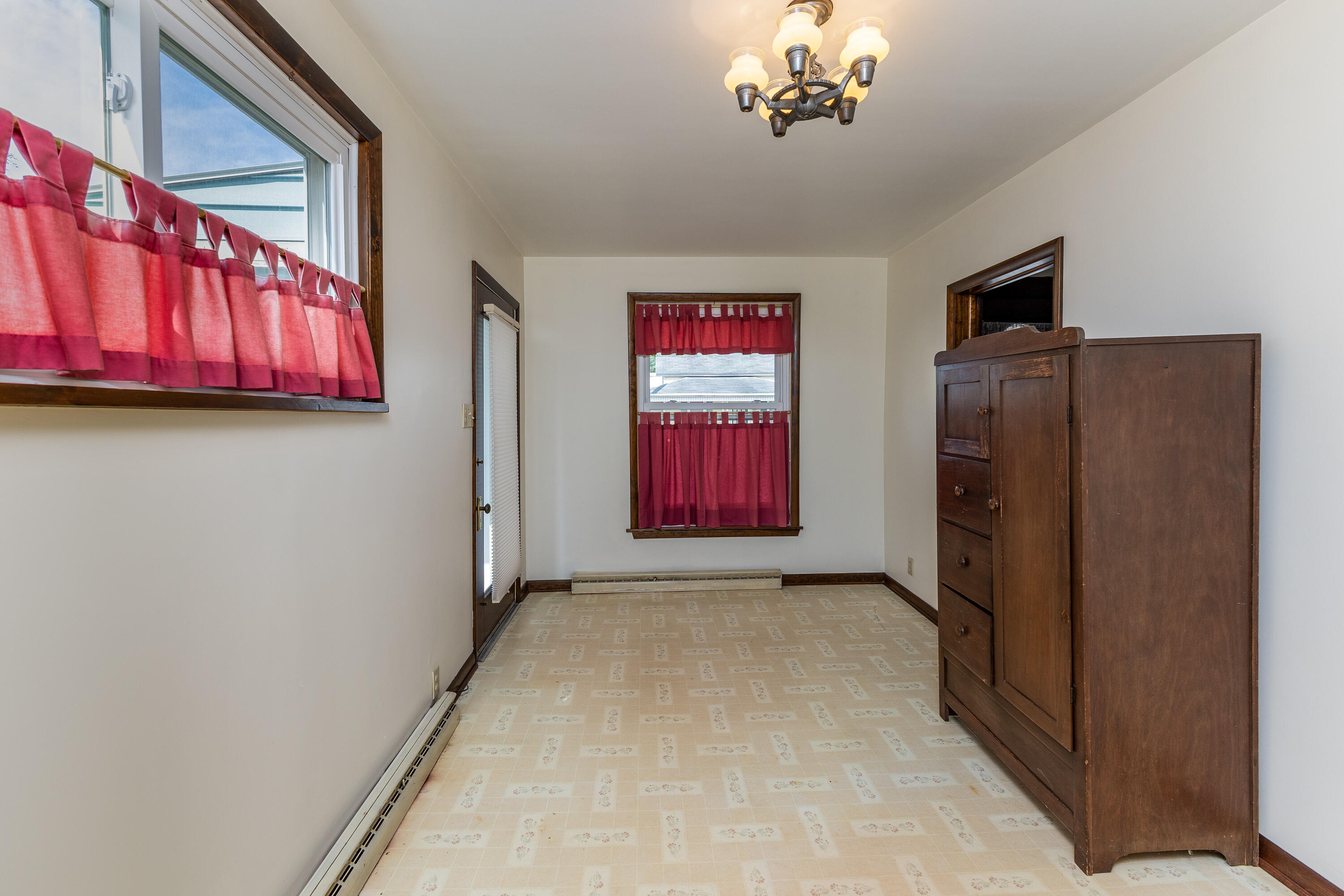 314 Miami Avenue, Bradford, Ohio 45308