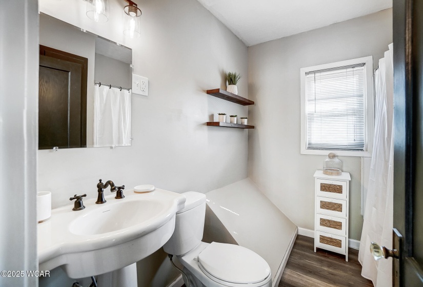 330 Ashton Avenue, Lima, Ohio, 3 Bedrooms Bedrooms, ,1 BathroomBathrooms,Residential,For Sale,Ashton,306395