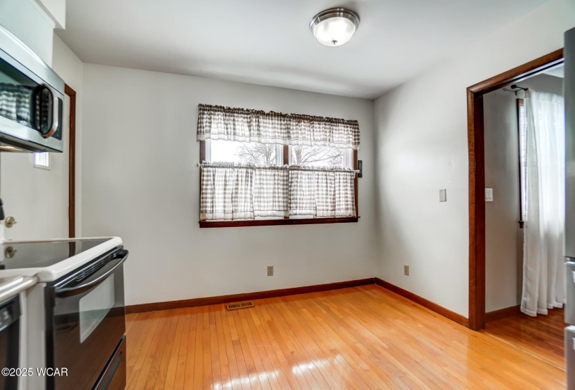 4953 Hummingbird Street, Lima, Ohio, 4 Bedrooms Bedrooms, ,2 BathroomsBathrooms,Residential,For Sale,Hummingbird,306319