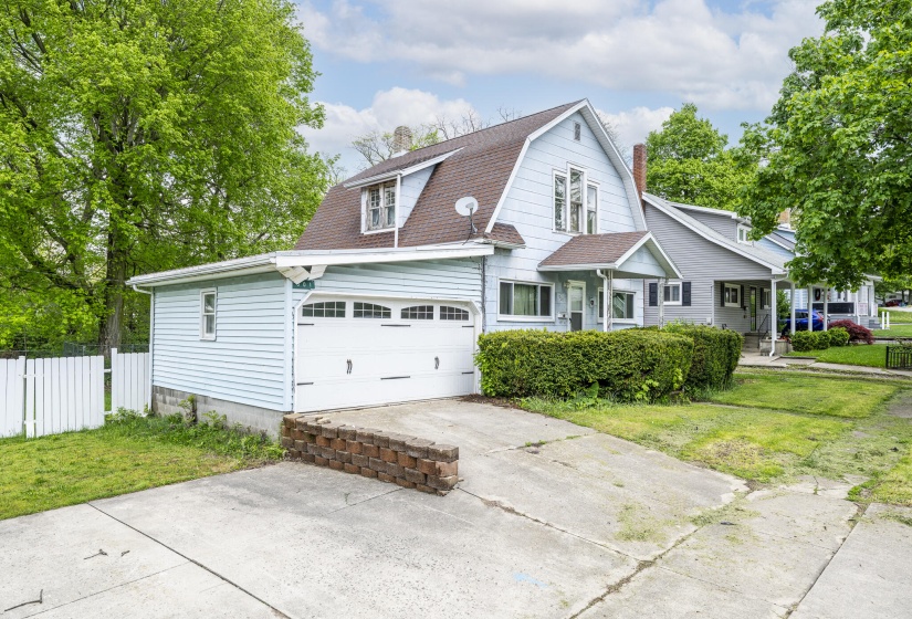501 E Brown ext-9