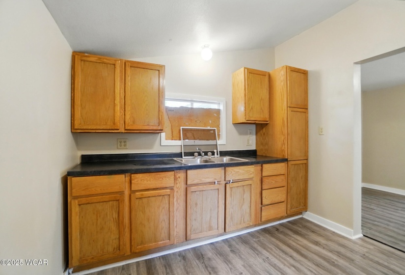 511 Race Street, Van Wert, Ohio, 3 Bedrooms Bedrooms, ,1 BathroomBathrooms,Residential,For Sale,Race,306993
