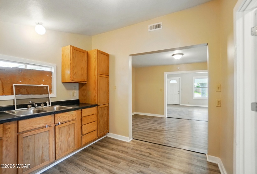 511 Race Street, Van Wert, Ohio, 3 Bedrooms Bedrooms, ,1 BathroomBathrooms,Residential,For Sale,Race,306993