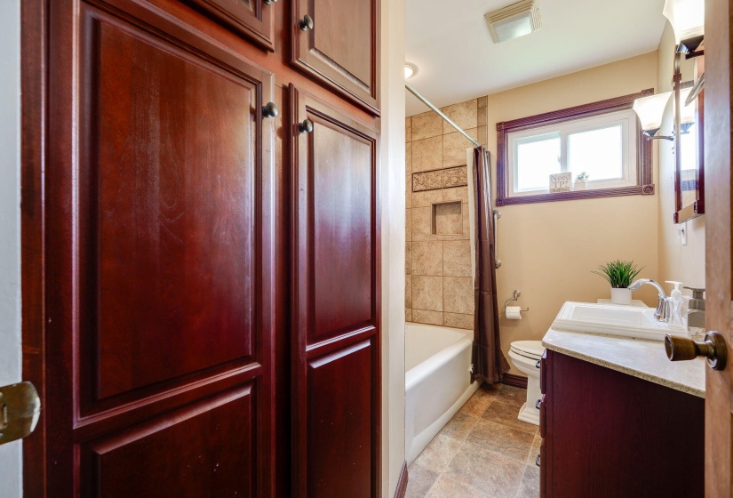 21-web-or-mls-110-whispering-dr