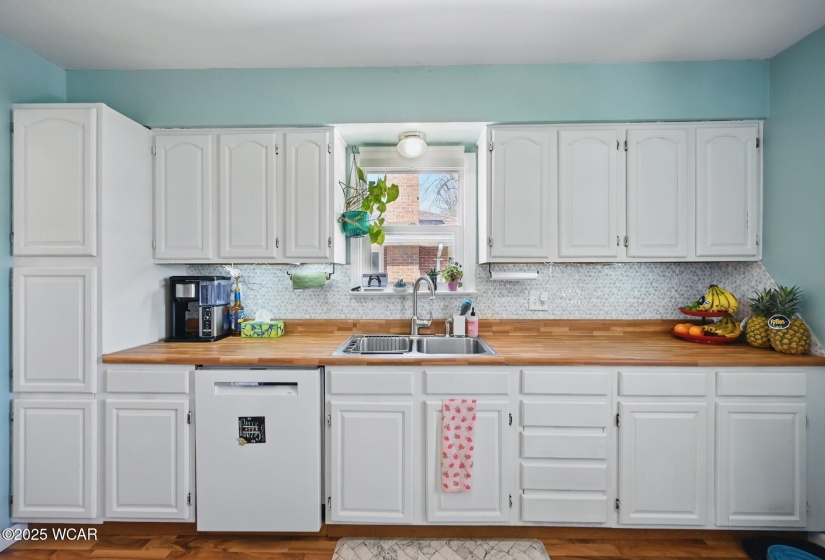 814 Nixon Avenue, Lima, Ohio, 3 Bedrooms Bedrooms, ,1 BathroomBathrooms,Residential,For Sale,Nixon,307001