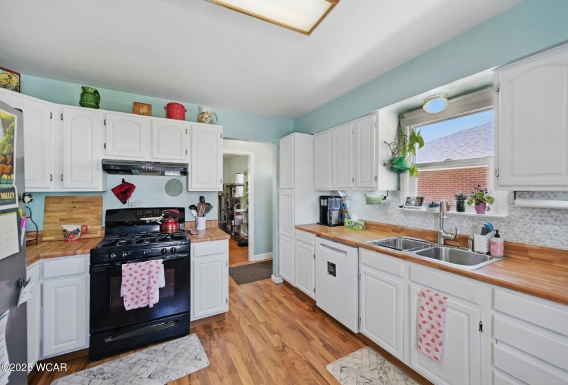 814 Nixon Avenue, Lima, Ohio, 3 Bedrooms Bedrooms, ,1 BathroomBathrooms,Residential,For Sale,Nixon,307001