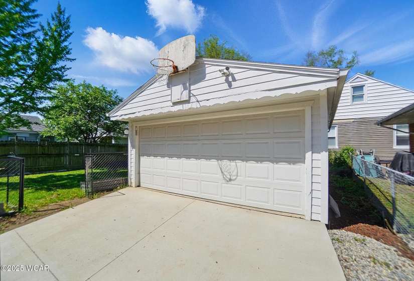 814 Nixon Avenue, Lima, Ohio, 3 Bedrooms Bedrooms, ,1 BathroomBathrooms,Residential,For Sale,Nixon,307001