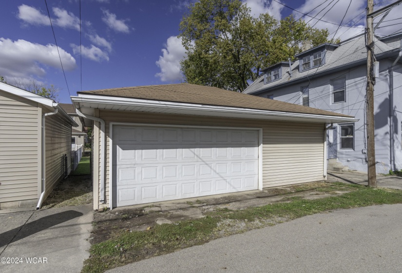 607 Ash Street, Piqua, Ohio, 4 Bedrooms Bedrooms, ,2 BathroomsBathrooms,Residential,For Sale,Ash,305442