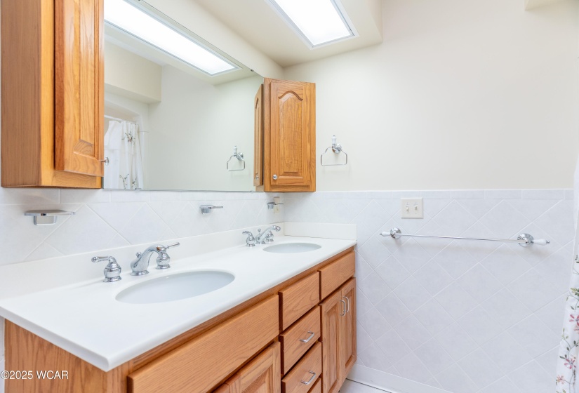 1898 Creekside Court, Sidney, Ohio, 3 Bedrooms Bedrooms, ,3 BathroomsBathrooms,Residential,For Sale,Creekside,306828