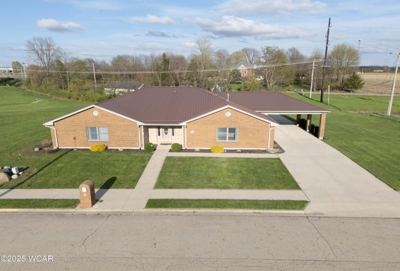 1898 Creekside Court, Sidney, Ohio, 3 Bedrooms Bedrooms, ,3 BathroomsBathrooms,Residential,For Sale,Creekside,306828