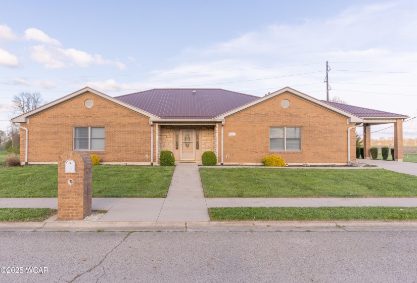 1898 Creekside Court, Sidney, Ohio, 3 Bedrooms Bedrooms, ,3 BathroomsBathrooms,Residential,For Sale,Creekside,306828