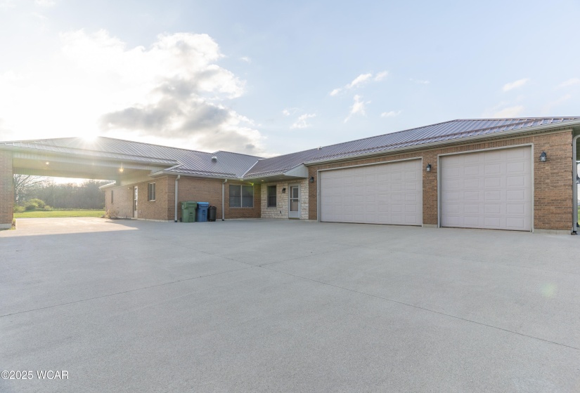 1898 Creekside Court, Sidney, Ohio, 3 Bedrooms Bedrooms, ,3 BathroomsBathrooms,Residential,For Sale,Creekside,306828