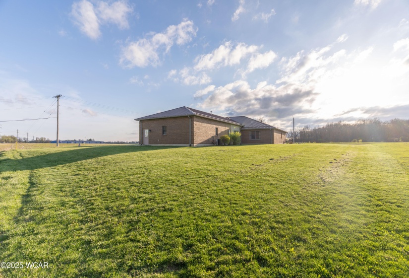 1898 Creekside Court, Sidney, Ohio, 3 Bedrooms Bedrooms, ,3 BathroomsBathrooms,Residential,For Sale,Creekside,306828