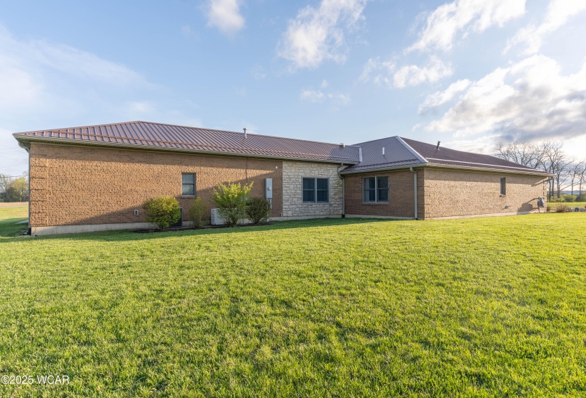 1898 Creekside Court, Sidney, Ohio, 3 Bedrooms Bedrooms, ,3 BathroomsBathrooms,Residential,For Sale,Creekside,306828