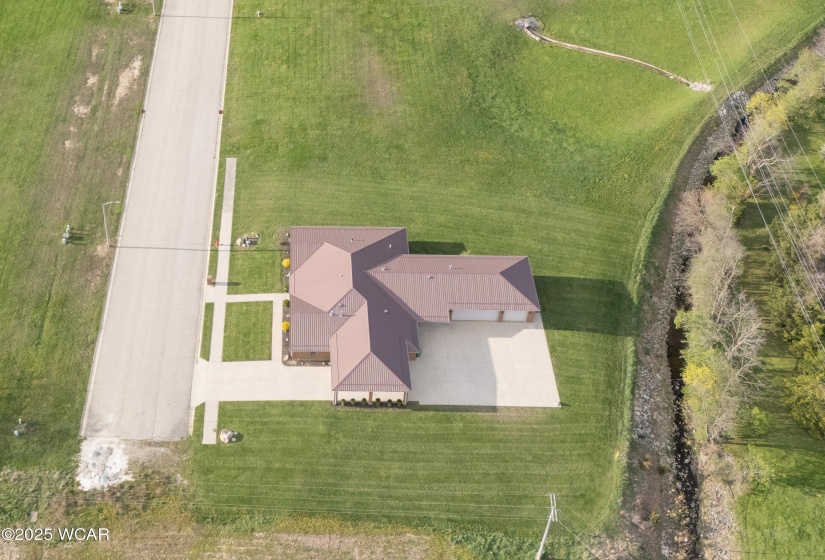 1898 Creekside Court, Sidney, Ohio, 3 Bedrooms Bedrooms, ,3 BathroomsBathrooms,Residential,For Sale,Creekside,306828