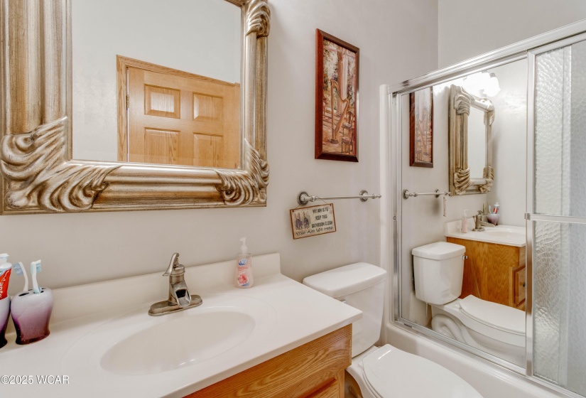 200 Fraunfelter Road, Lima, Ohio, 5 Bedrooms Bedrooms, ,3 BathroomsBathrooms,Residential,For Sale,Fraunfelter,307005
