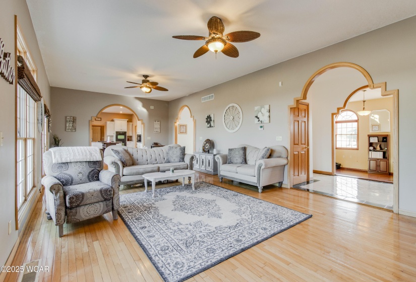 200 Fraunfelter Road, Lima, Ohio, 5 Bedrooms Bedrooms, ,3 BathroomsBathrooms,Residential,For Sale,Fraunfelter,307005