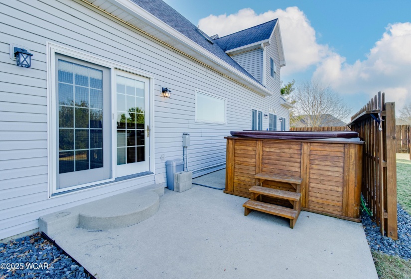 200 Fraunfelter Road, Lima, Ohio, 5 Bedrooms Bedrooms, ,3 BathroomsBathrooms,Residential,For Sale,Fraunfelter,307005