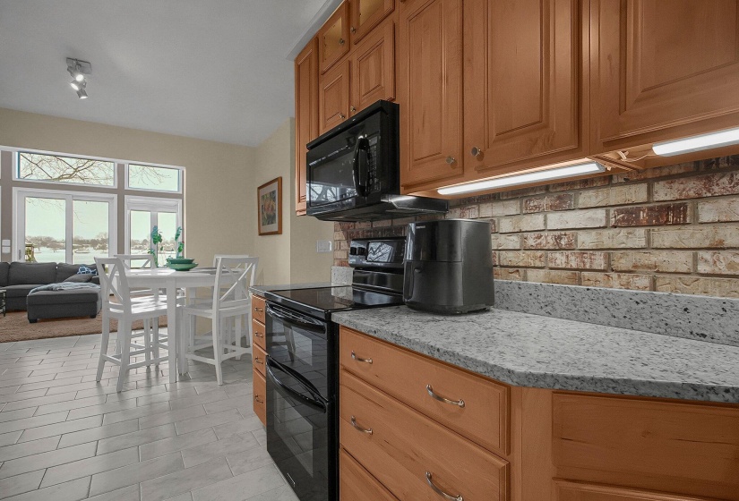 13-web-or-mls-1395-chickasaw-dr