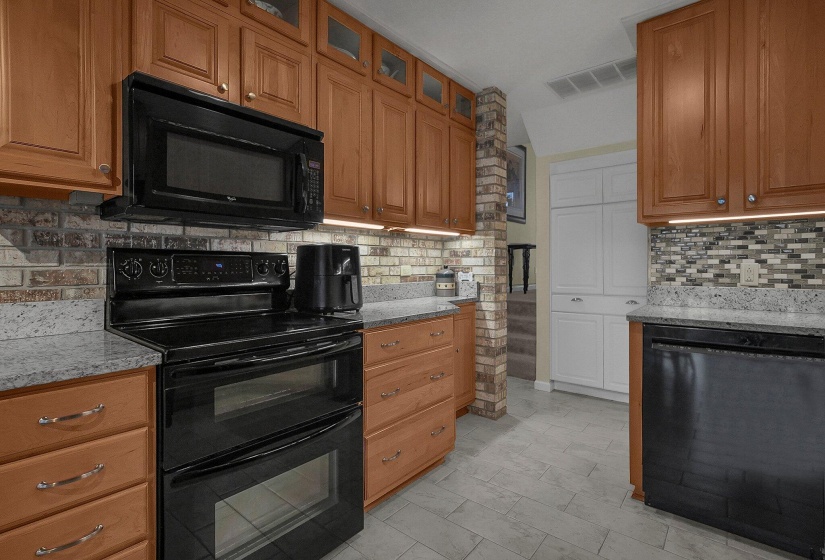 16-web-or-mls-1395-chickasaw-dr