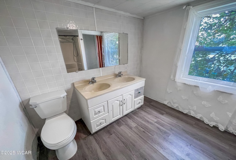 1224 Wayne Street, Lima, Ohio, 3 Bedrooms Bedrooms, ,1 BathroomBathrooms,Residential,For Sale,Wayne,306927