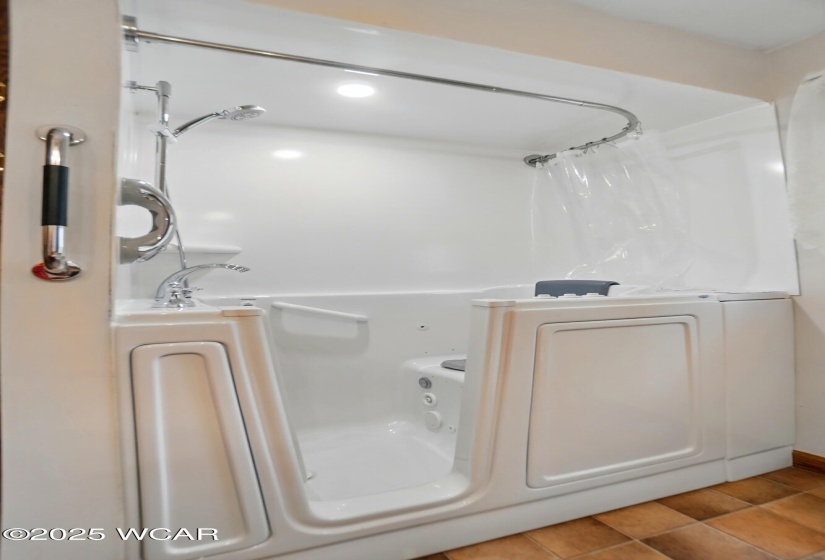 260 Geneva Street, Dunkirk, Ohio, 3 Bedrooms Bedrooms, ,1 BathroomBathrooms,Residential,For Sale,Geneva,307007