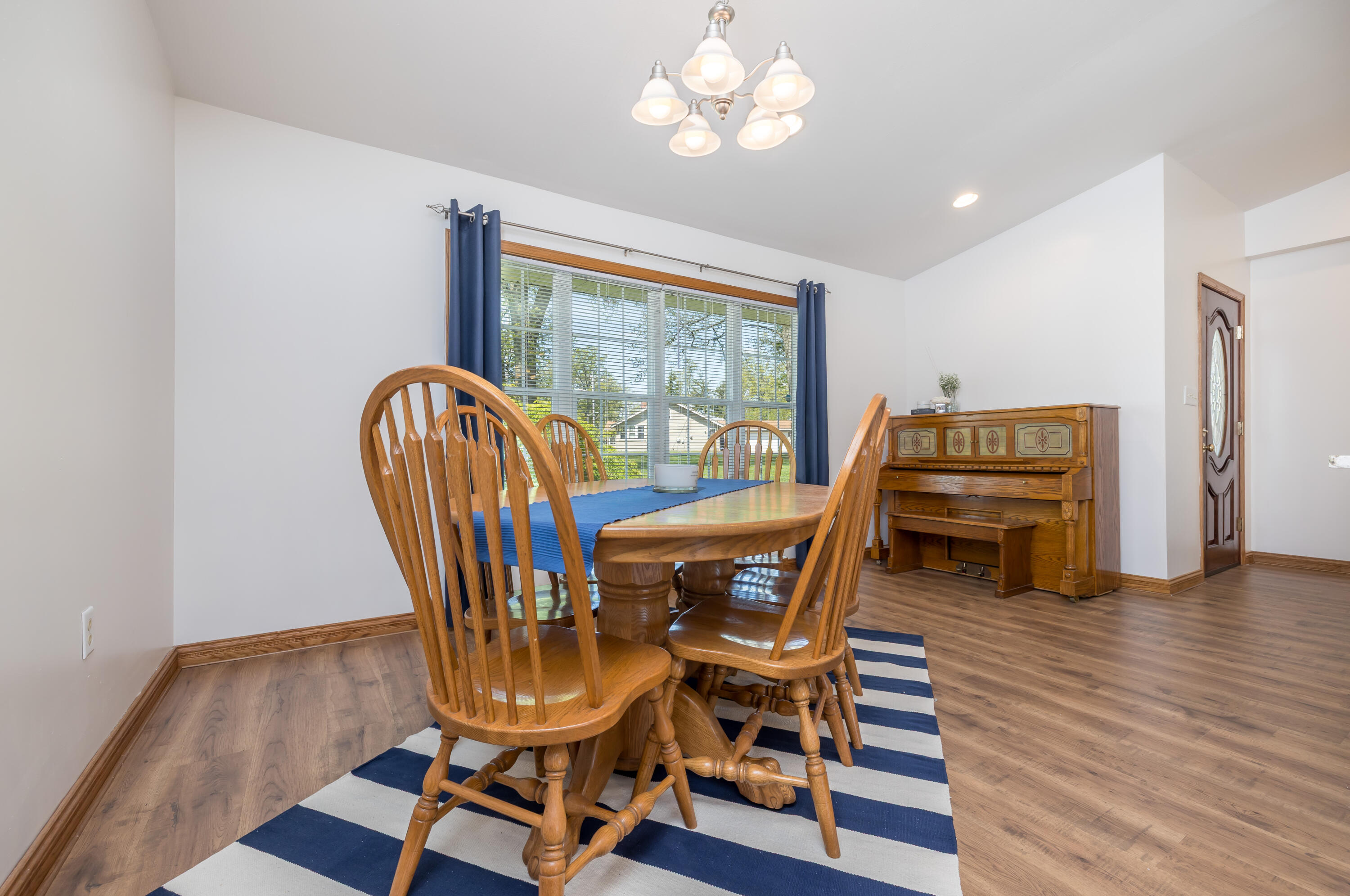 9342 State Route 368, Huntsville, Ohio 43324