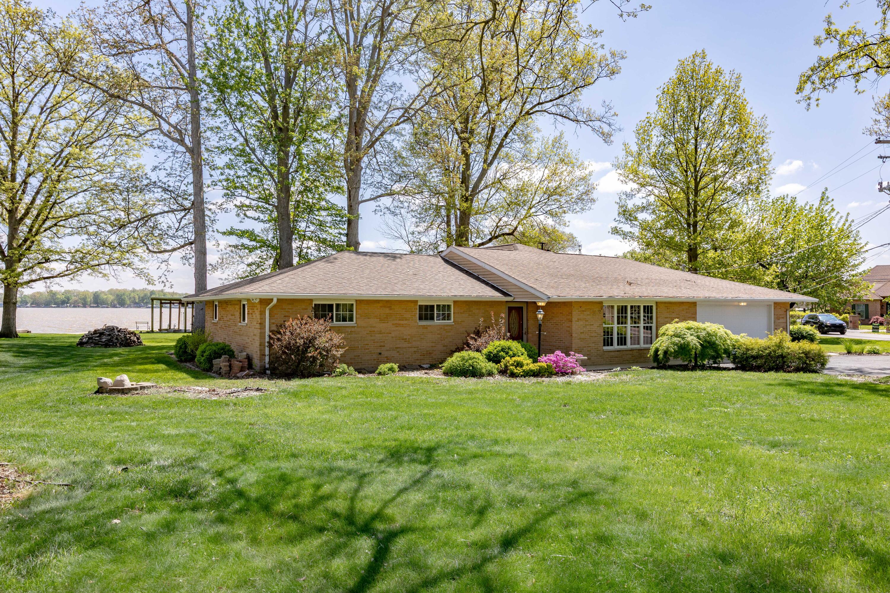 9342 State Route 368, Huntsville, Ohio 43324