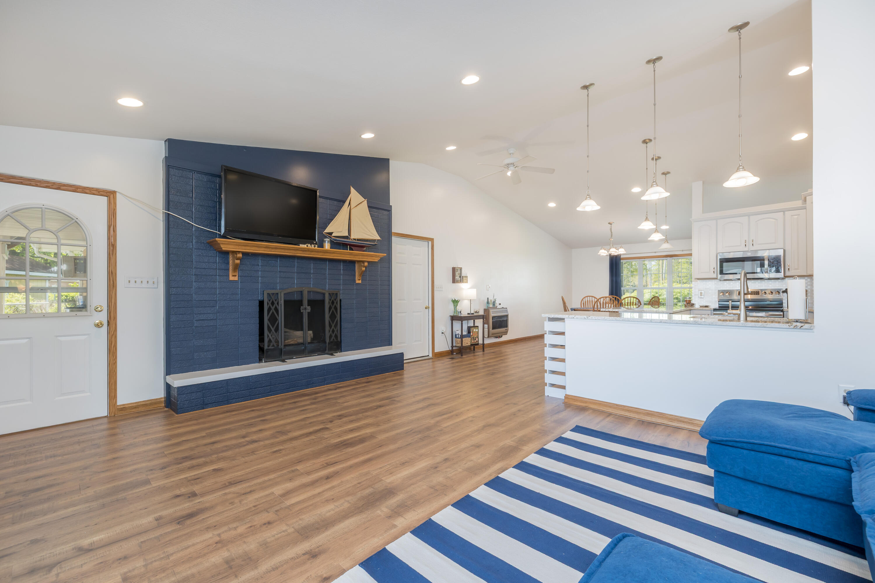 9342 State Route 368, Huntsville, Ohio 43324