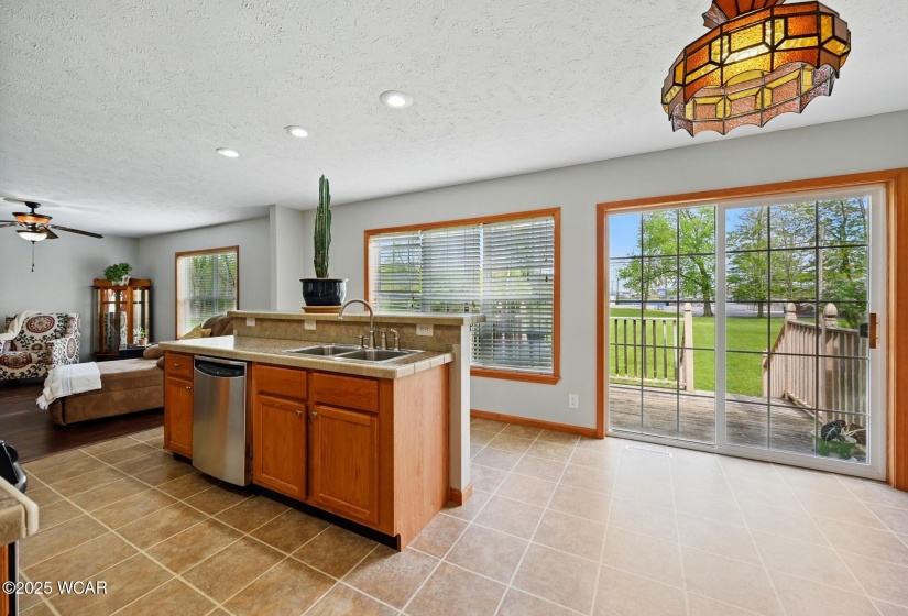 914 Howard Street, Findlay, Ohio, 3 Bedrooms Bedrooms, ,2 BathroomsBathrooms,Residential,For Sale,Howard,307012