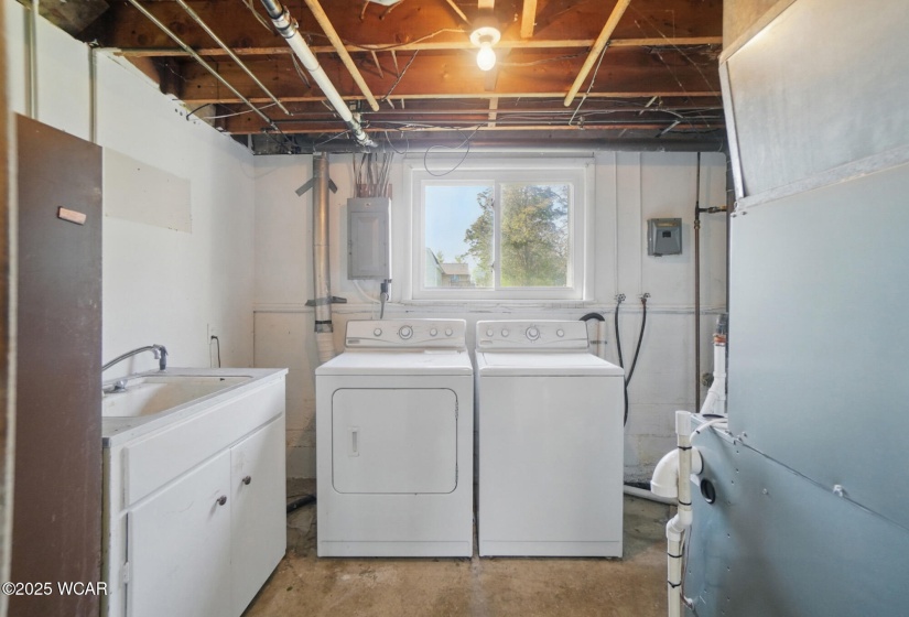 2419 Britt Avenue, Lima, Ohio, 4 Bedrooms Bedrooms, ,1 BathroomBathrooms,Residential,For Sale,Britt,306835