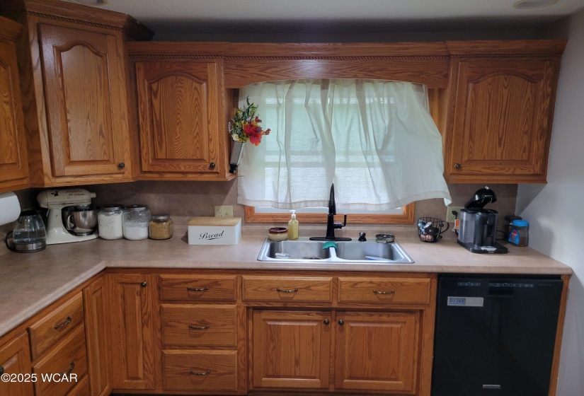 806 Canal Street, Delphos, Ohio, 3 Bedrooms Bedrooms, ,2 BathroomsBathrooms,Residential,For Sale,Canal,306904