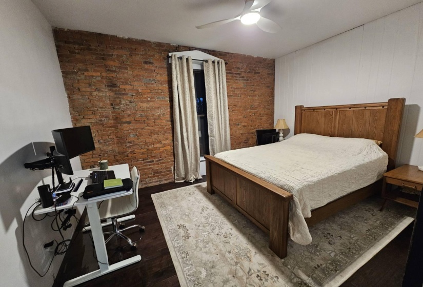 Guest bedroom