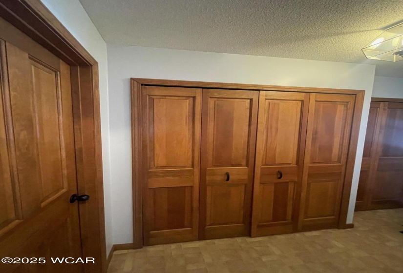 450 YALE AVENUE, Lima, Ohio, 3 Bedrooms Bedrooms, ,4 BathroomsBathrooms,Residential,For Sale,YALE AVENUE,306390