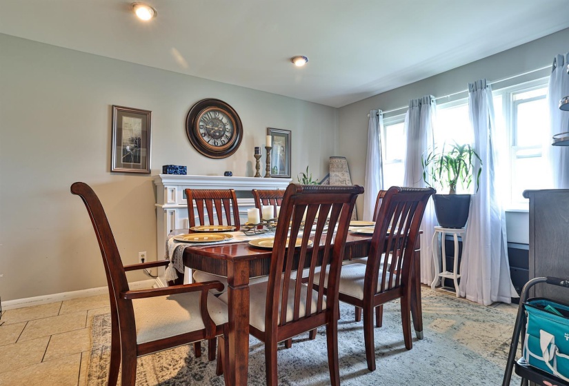 19-Dining-Room