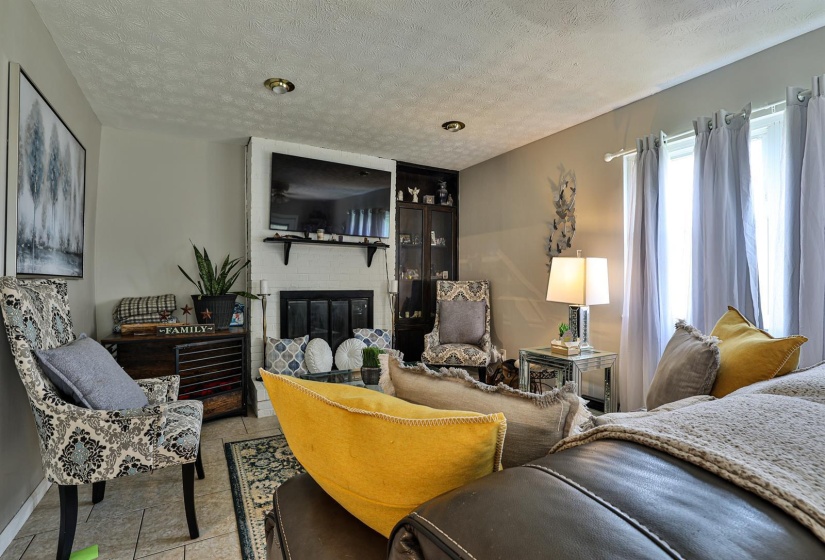 9-Living-Room