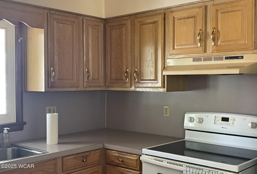 1570 Elm Street, Lima, Ohio, 3 Bedrooms Bedrooms, ,1 BathroomBathrooms,Residential,For Sale,Elm,307030