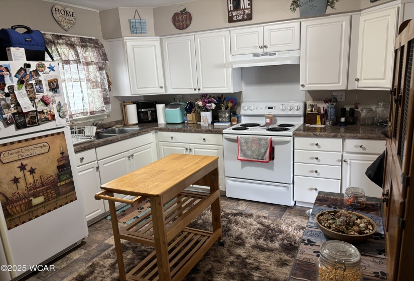 110 PEARL Street, Beaverdam, Ohio, 2 Bedrooms Bedrooms, ,1 BathroomBathrooms,Residential,For Sale,PEARL,307034