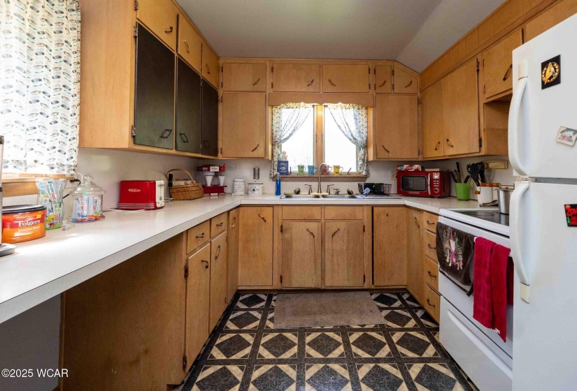 110 Main Street, Lafayette, Ohio, 3 Bedrooms Bedrooms, ,2 BathroomsBathrooms,Residential,For Sale,Main,307033