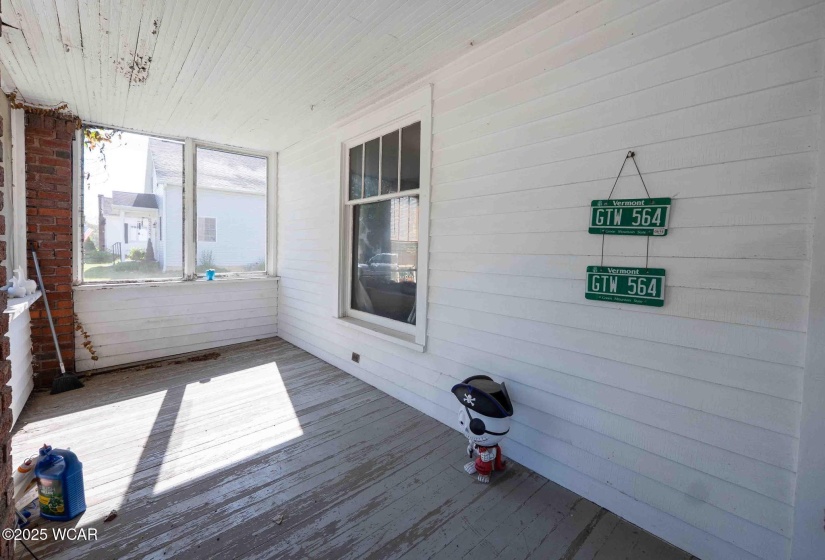 110 Main Street, Lafayette, Ohio, 3 Bedrooms Bedrooms, ,2 BathroomsBathrooms,Residential,For Sale,Main,307033