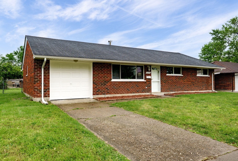 3-web-or-mls-2194-lynpark-ave
