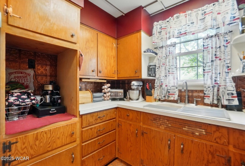 611 Woodland Avenue, Van Wert, Ohio, 4 Bedrooms Bedrooms, ,1 BathroomBathrooms,Residential,For Sale,Woodland,307052