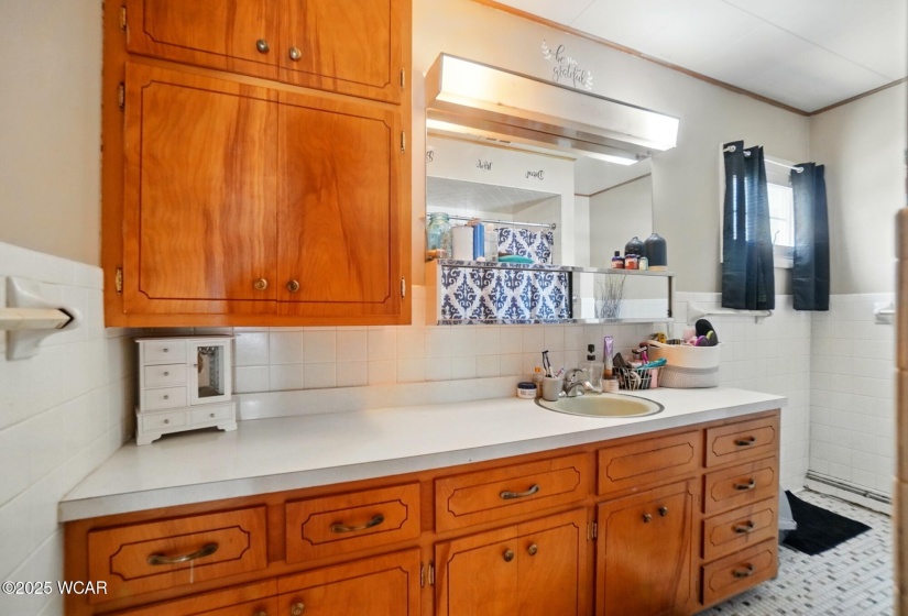 611 Woodland Avenue, Van Wert, Ohio, 4 Bedrooms Bedrooms, ,1 BathroomBathrooms,Residential,For Sale,Woodland,307052