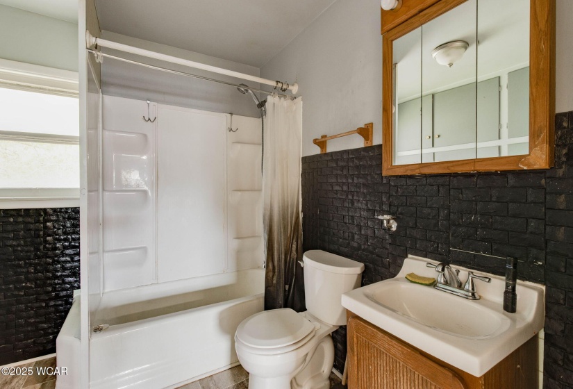 141 O'Connor Avenue, Lima, Ohio, 3 Bedrooms Bedrooms, ,1 BathroomBathrooms,Residential,For Sale,O'Connor,307056