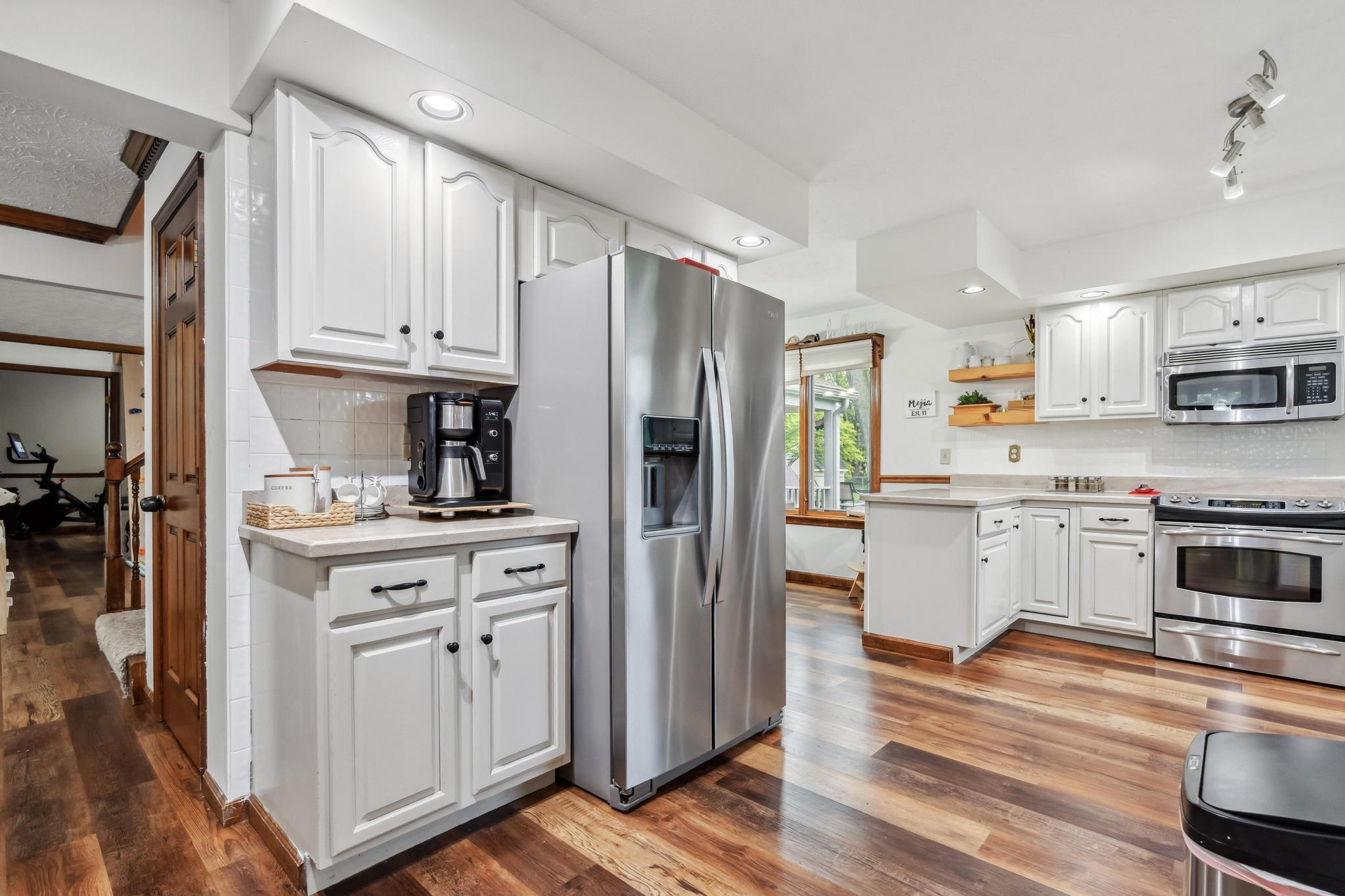 1019 Meadow Lark Drive, Enon, Ohio 45323