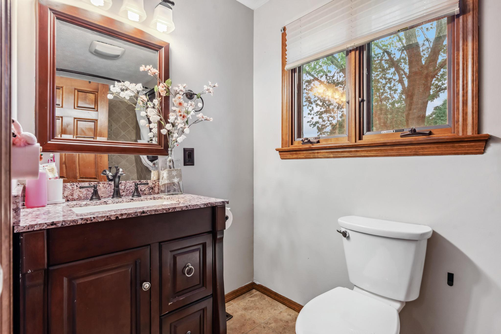 1019 Meadow Lark Drive, Enon, Ohio 45323