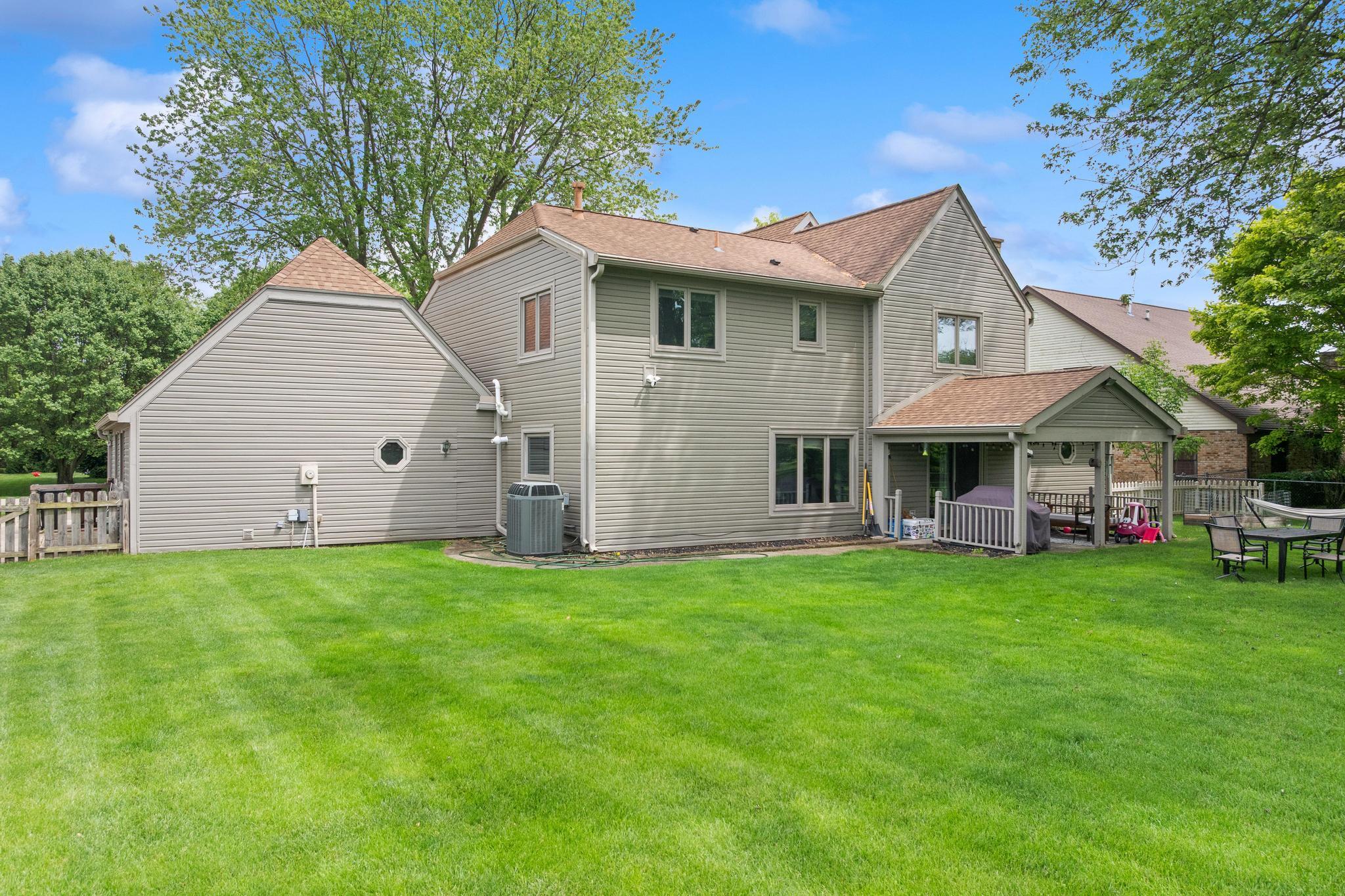 1019 Meadow Lark Drive, Enon, Ohio 45323