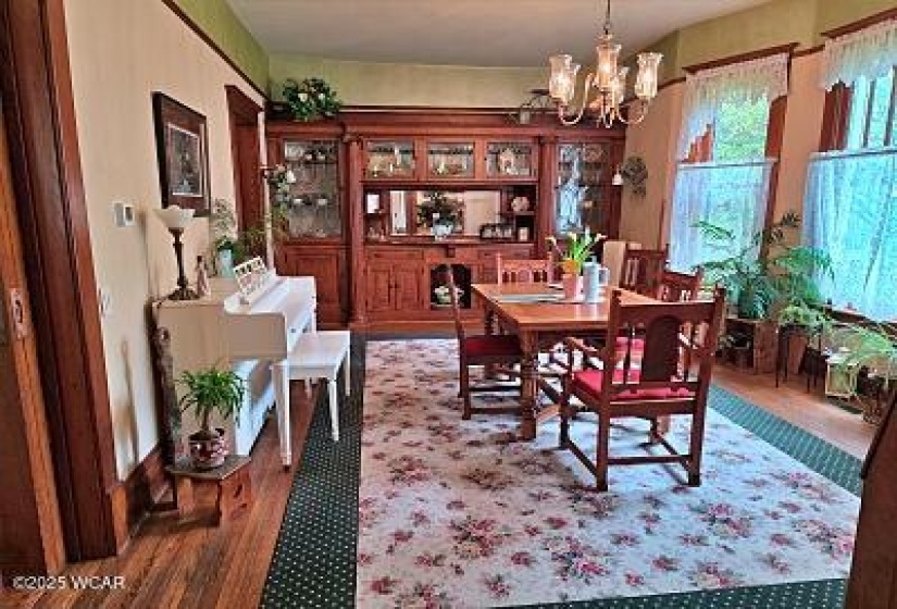 329 Jefferson Street, Van Wert, Ohio, 4 Bedrooms Bedrooms, ,2 BathroomsBathrooms,Residential,For Sale,Jefferson,307061